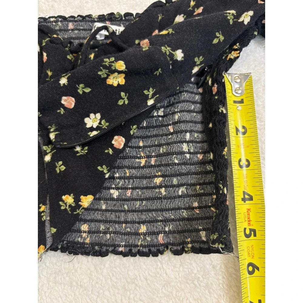 Reformation Floral Crop Top Black Puff Sleeve Smocked Back Square Neck‎ Size 4